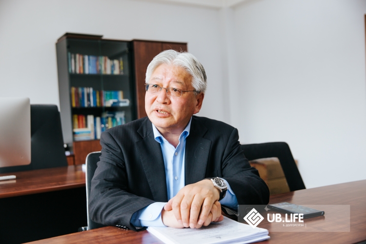 Ш.Батсүх: Хүүхдийн итгэлийг дааж, зовлон жаргалыг нь хуваалцаж чадах хүн бол сургуулийн сэтгэл зүйч