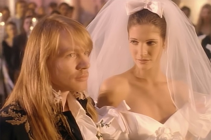 Өнөөдрийн зурвас: November rain