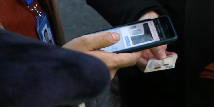 Алслагдсан хороодын иргэд товчоогоор нэвтрэхдээ PCR шинжилгээ өгөх шаардлагагүй боллоо