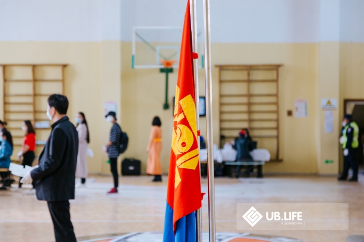 Өнөөдөр сонгуулийн санал хураалт 20:00 хүртэл үргэлжилнэ