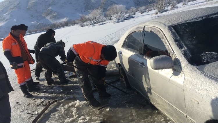 Мөсний зузаан бэхжээгүй, аюултай хэмжээнд байна