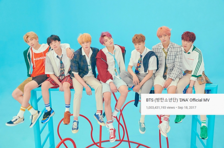 BTS-ийн "DNA" тэрбум хандалт авсан АНХНЫ К-поп хөвгүүдийн хамтлагийн дуу боллоо