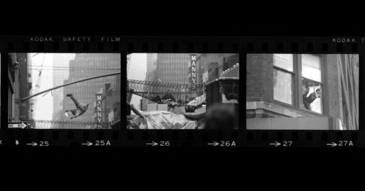 The New York Times |  Кинонд Нью-Йорк л гэрэлтдэг