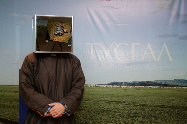 ''Өртөө арт кэмп''-ийн тусгал Улаанбаатарт ирлээ