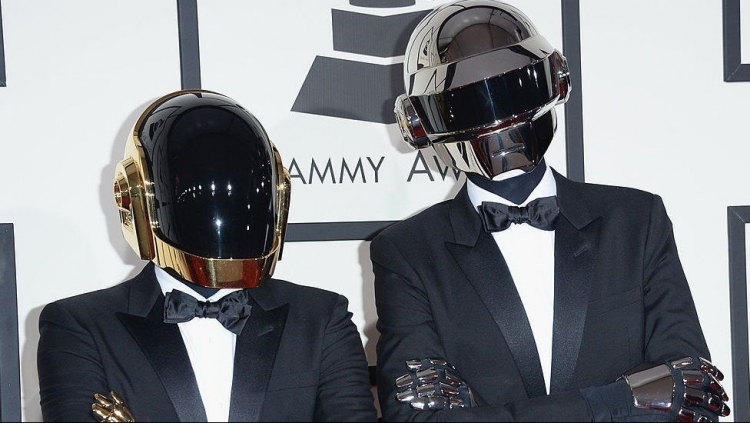 Өнөөдөр тарж буйгаа мэдэгдсэн Daft Punk хамтлагийн хамгийн шилдэг 10 дуу
