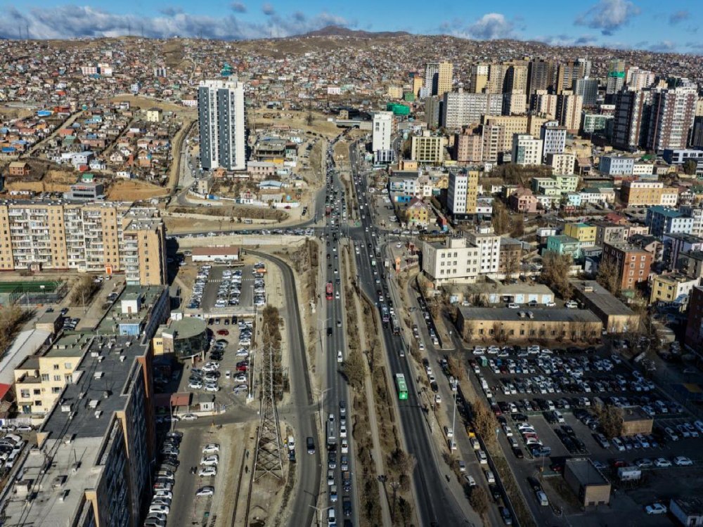 “Мөнгөн гүүр” эмнэлгээс Саппорогийн уулзвар хүртэлх туслах авто замыг хоёр эгнээ болгов