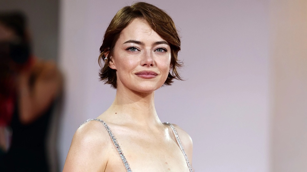 Эмма Стоун дэлхийн хамгийн сайхан эмэгтэйгээр шалгарлаа