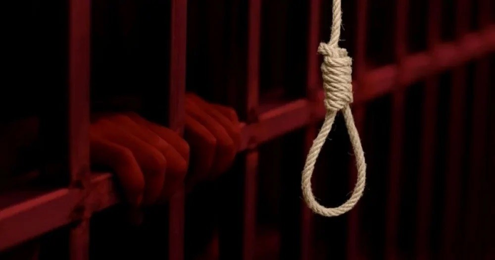 Иранд гэр бүлийн хүчирхийллийн хохирогч эмэгтэйг цаазалжээ