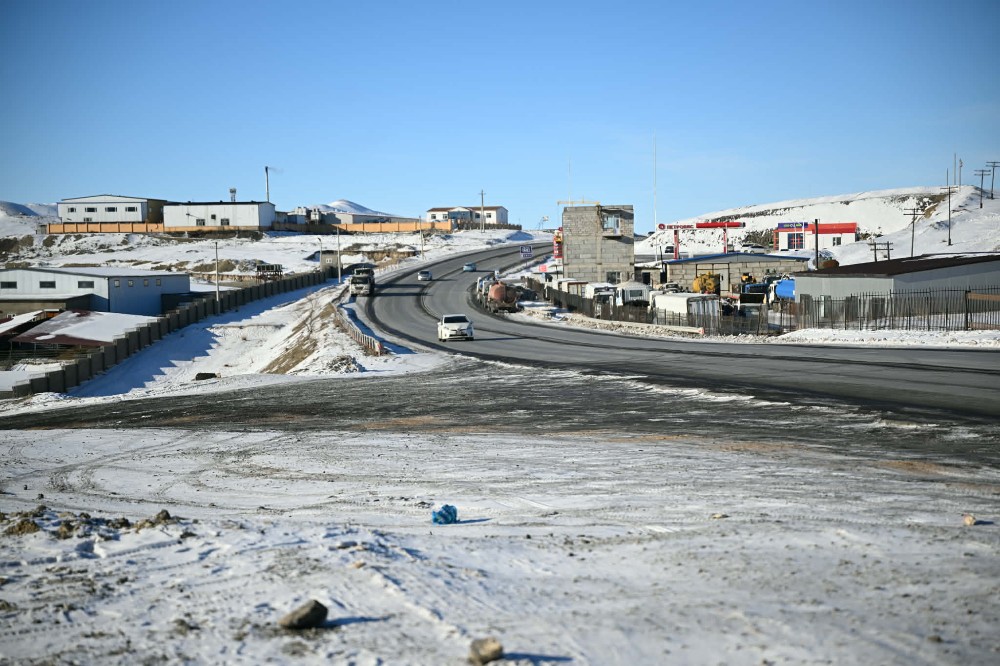 Био комбинатын гүүрнээс Эмээлтийн авто зам хүртэл шинээр 12.5 км авто зам барина