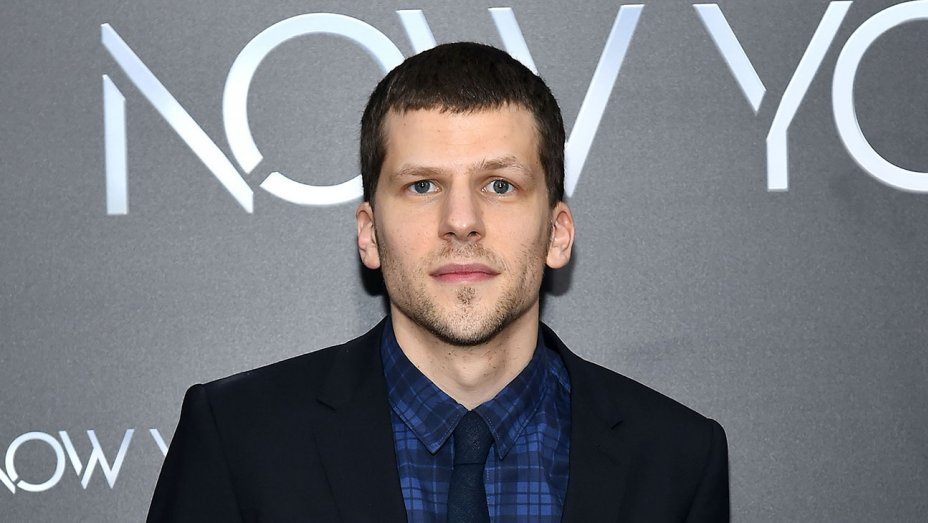 Жесси Айзенберг танихгүй хүнд бөөрөө хандивлана