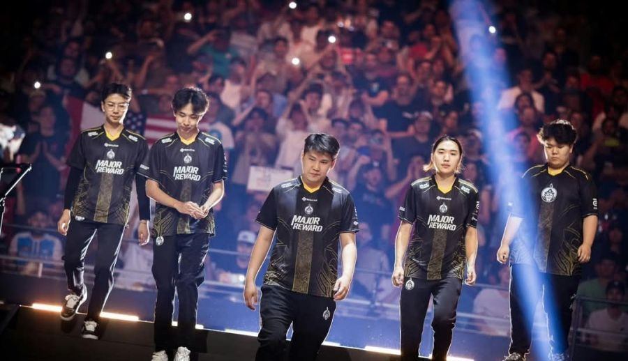 FISSURE Playground:  The Mongolz баг G2-той тоглоно