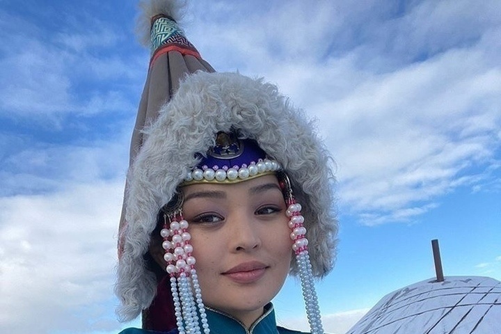 Хамгийн үзэсгэлэнтэй 10 тува бүсгүй