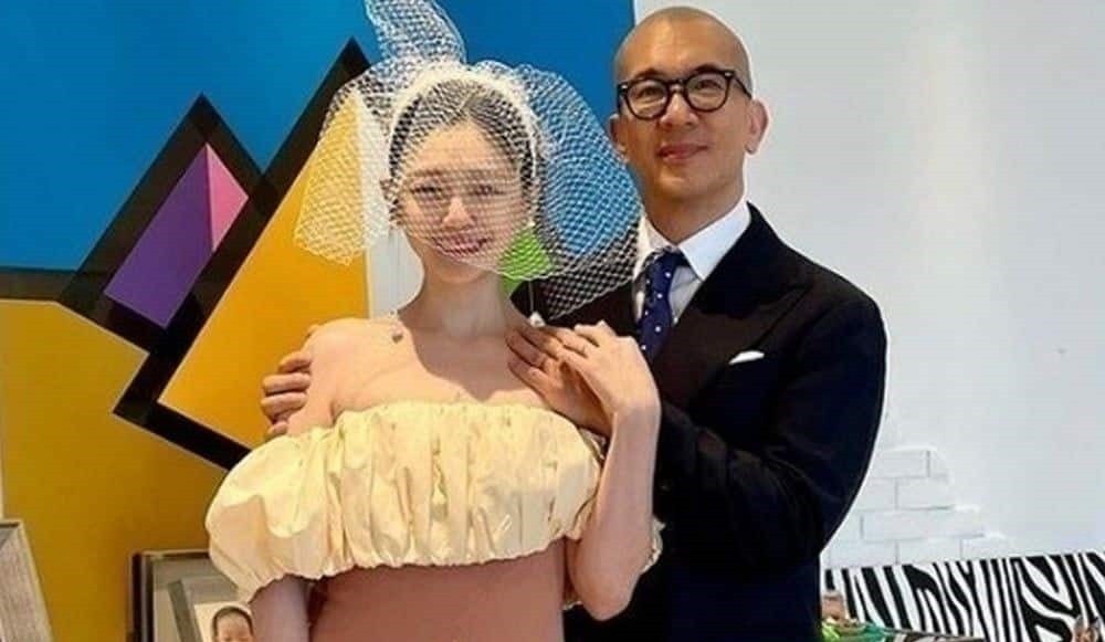 Dj Koo өдөр бүр Барби Сюг “эргэсээр” байна
