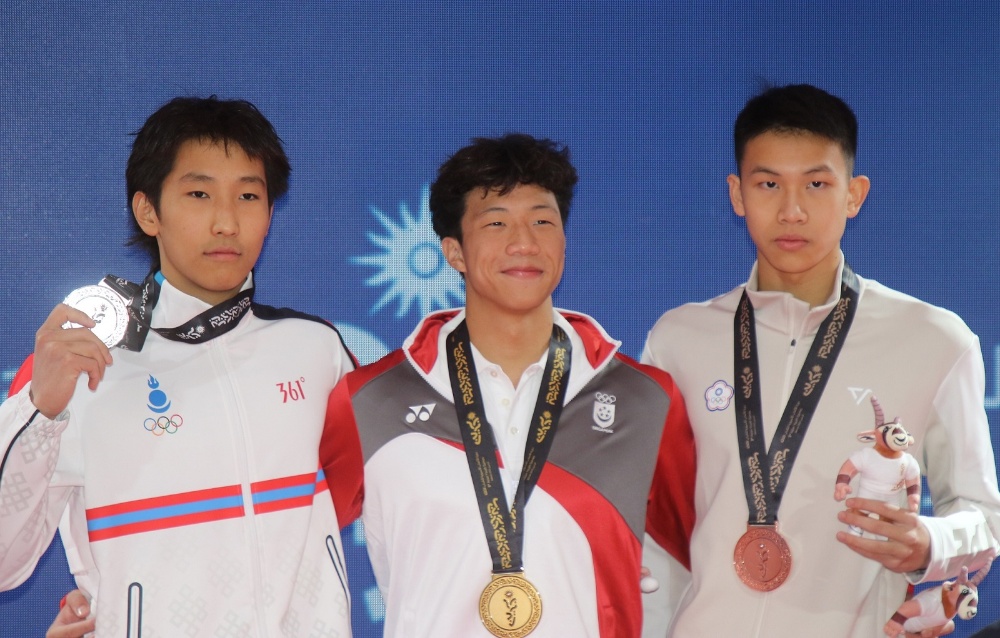 БАХРЕЙН 2025: Усан спортын тамирчин Э.Эрхэс мөнгөн медаль хүртлээ